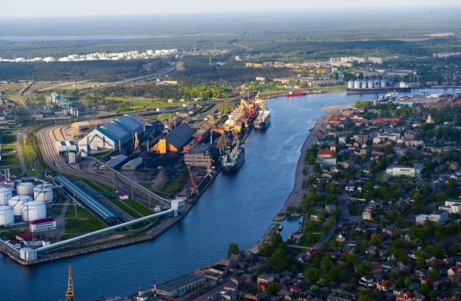 Грузооборот в латвийских портах упал на 12,7 х процента